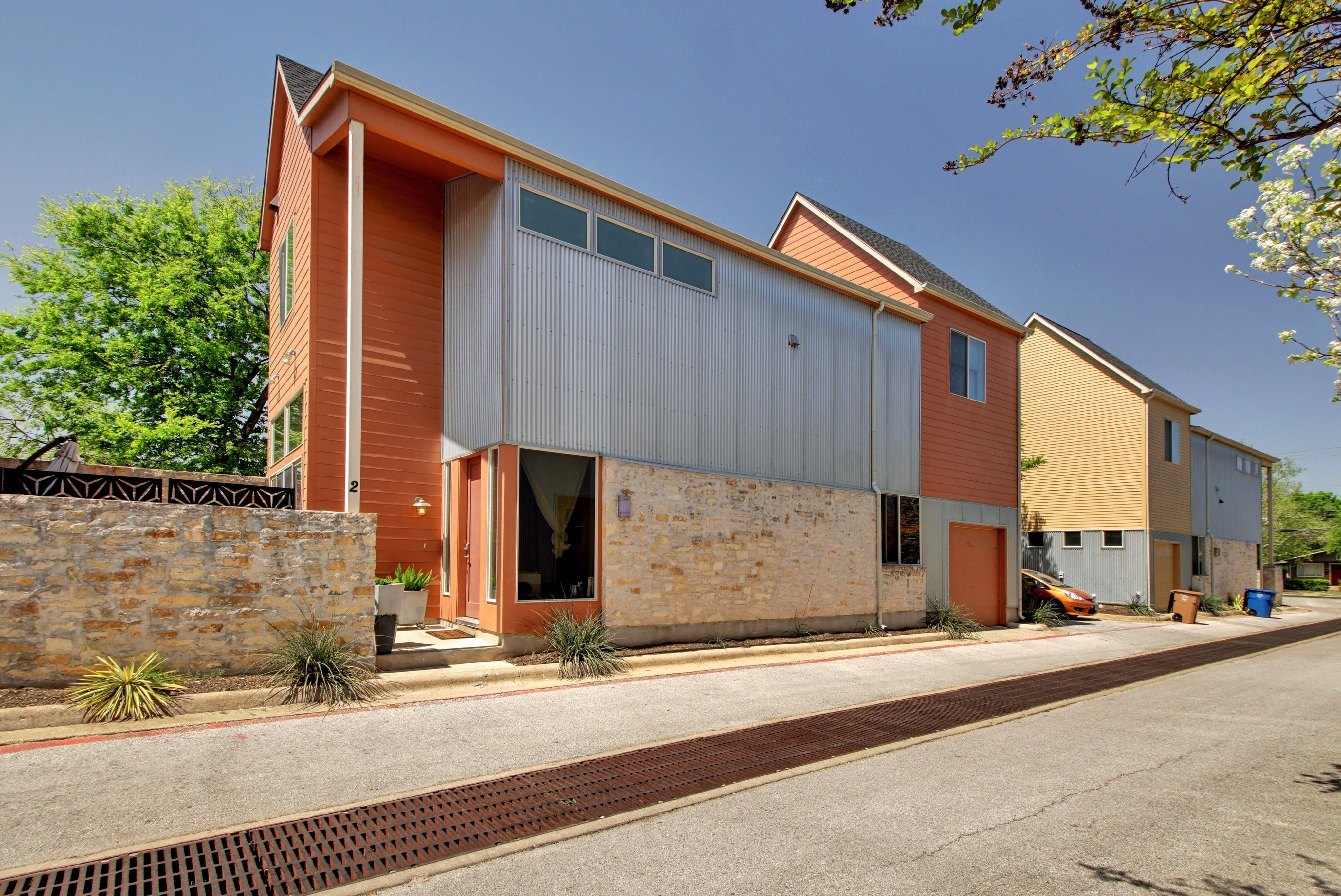 Contemporary standalone condo in Central Austin